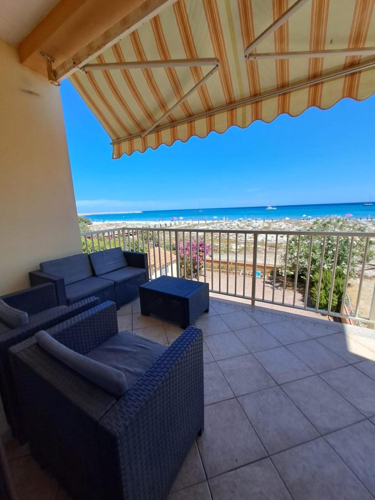 Sulla Spiaggia La Caletta Bagian luar foto