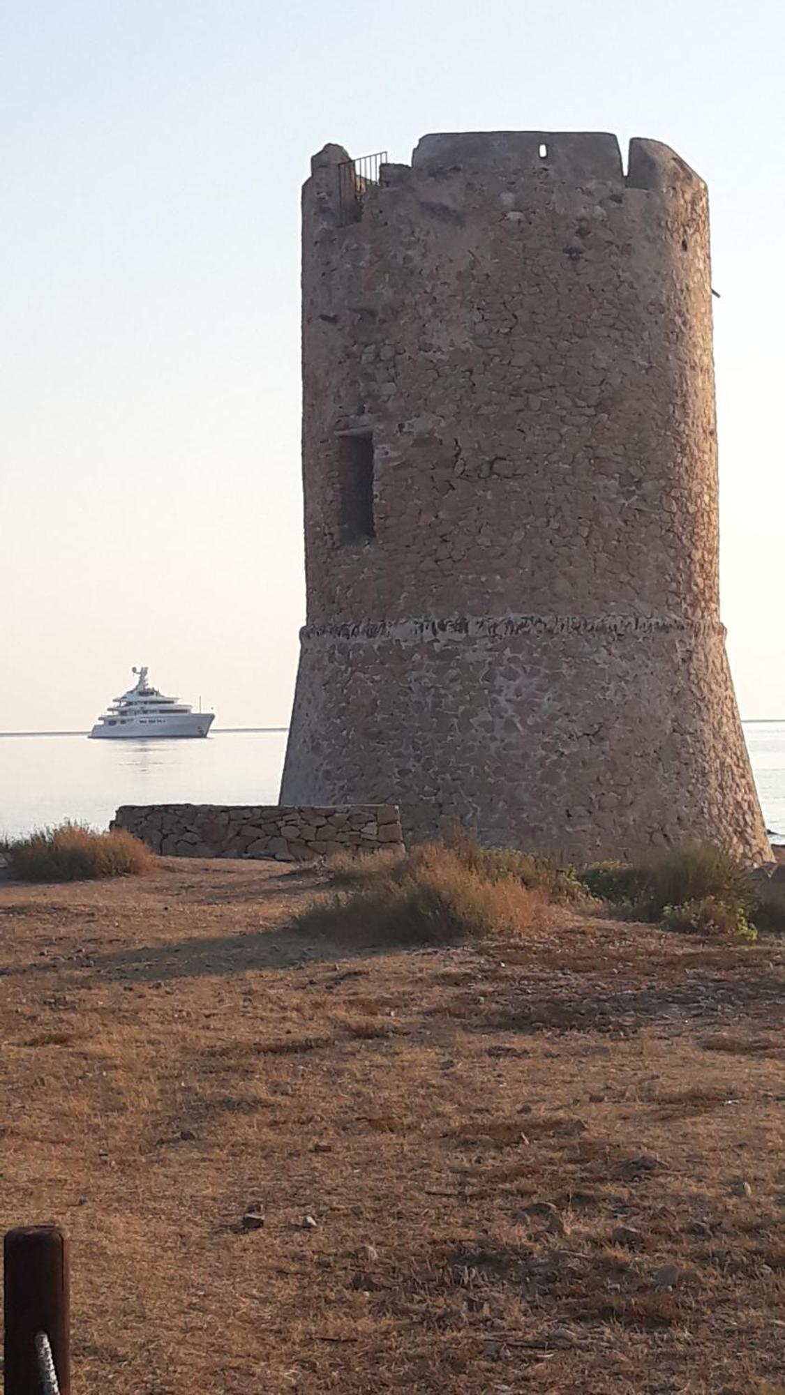 Sulla Spiaggia La Caletta Bagian luar foto