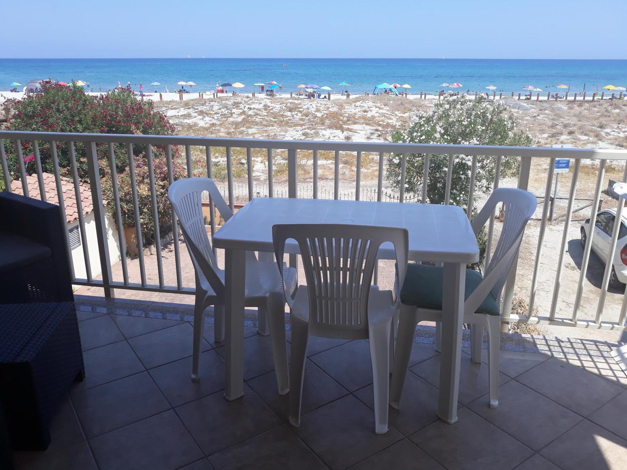 Sulla Spiaggia La Caletta Bagian luar foto